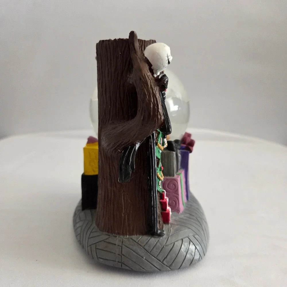 Disney Nightmare Before Christmas Jack Skellington Zero Musical Snow Globe 6in